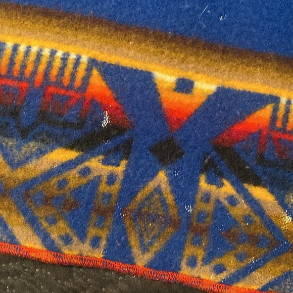 Pendleton - Hand Tailored Vintage Scarf - Picture 2 of 12